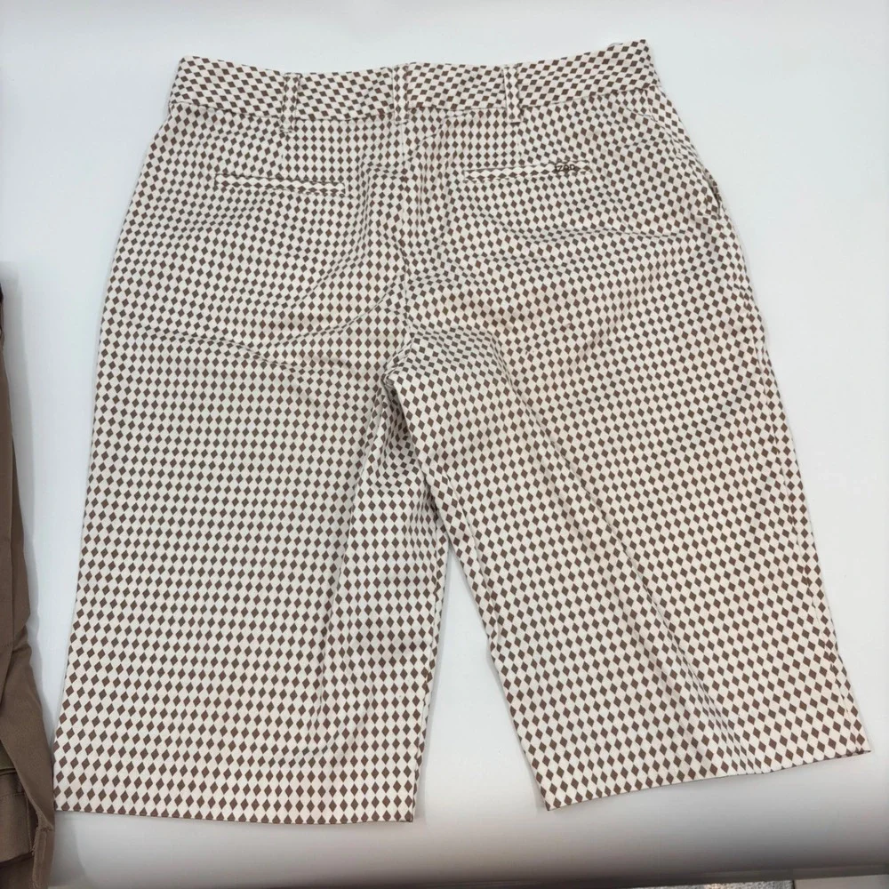 IZOD XFG Shorts / Skorts Women 12 Brown Diamond Geometric Bermuda Stretch Golf 2